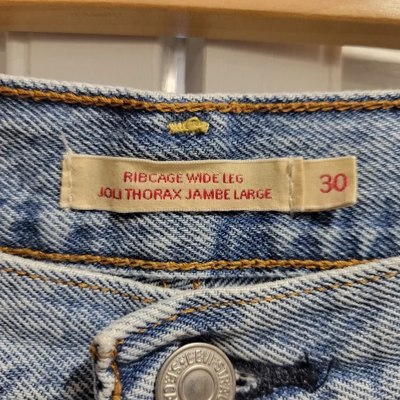 Levi's Ribcage Wide Leg Jeans - Picture 6 of 7